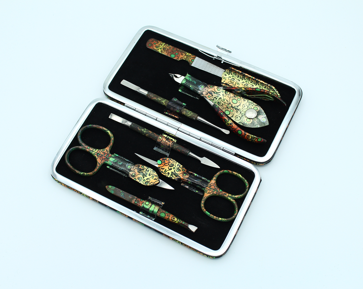 6062 Набор маникюрный Mertz 7 пр