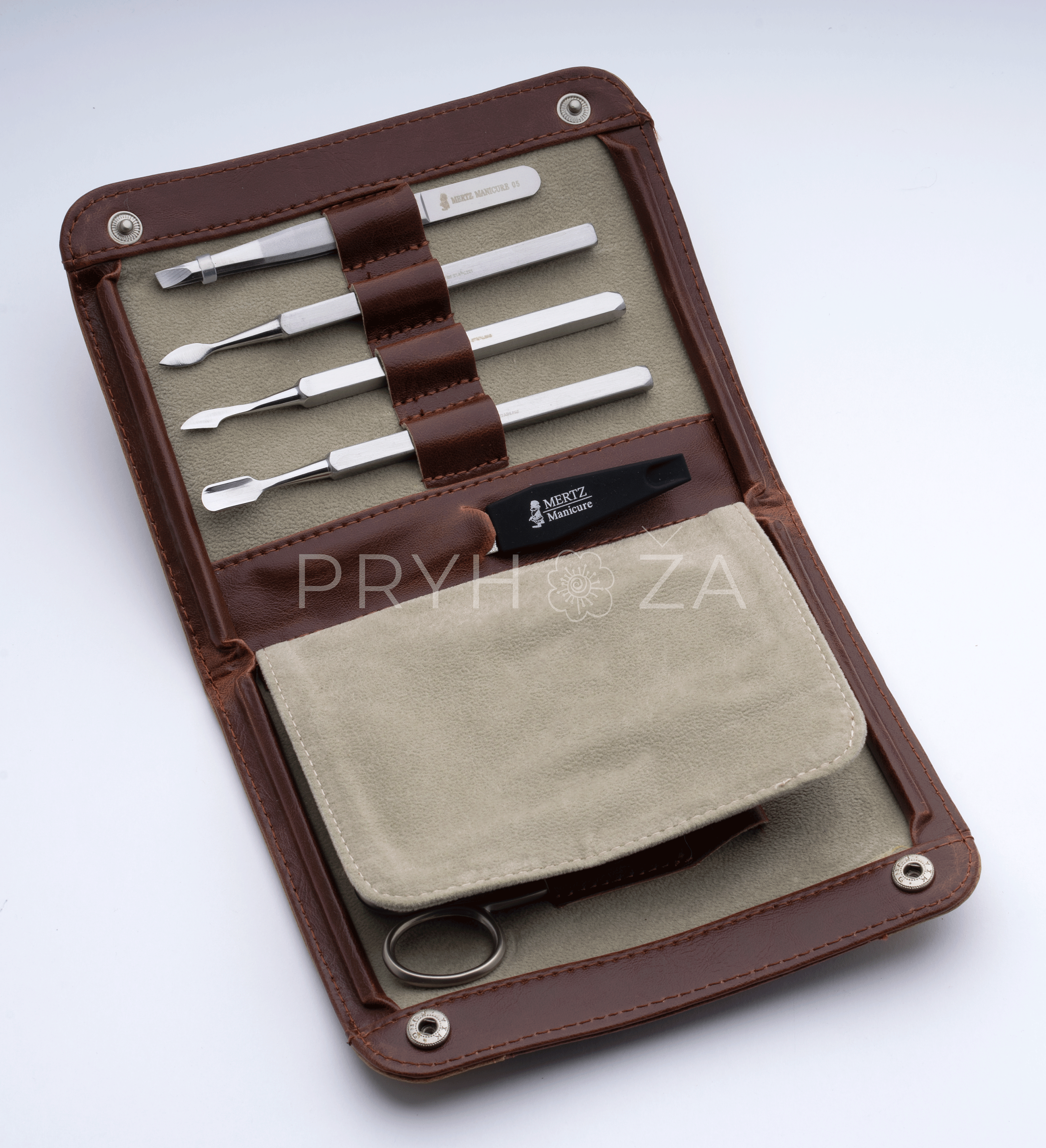 8422D Набор маникюрный Mertz 8 пр