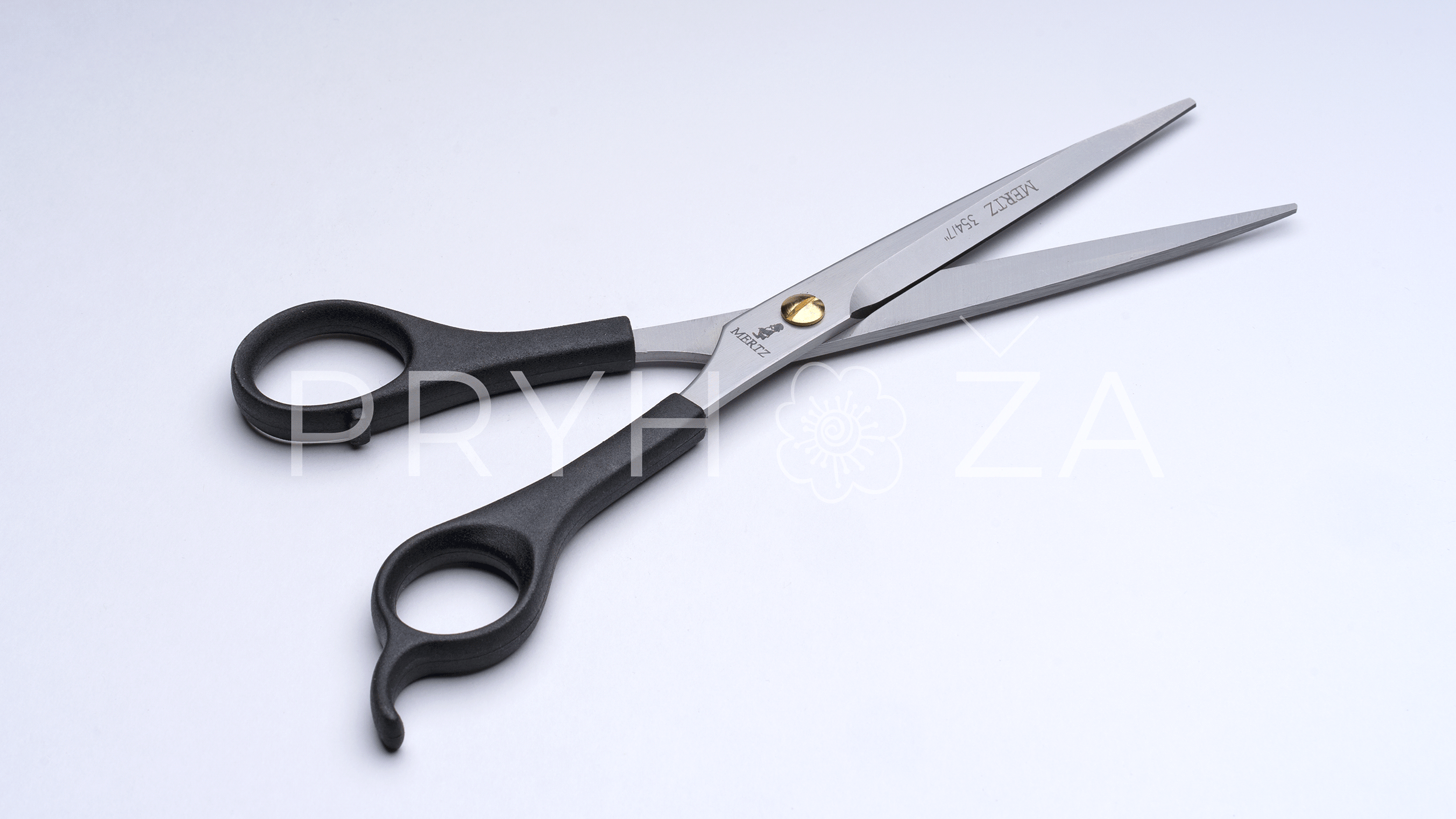 354/7" Ножницы парикмахерские прямые Mertz