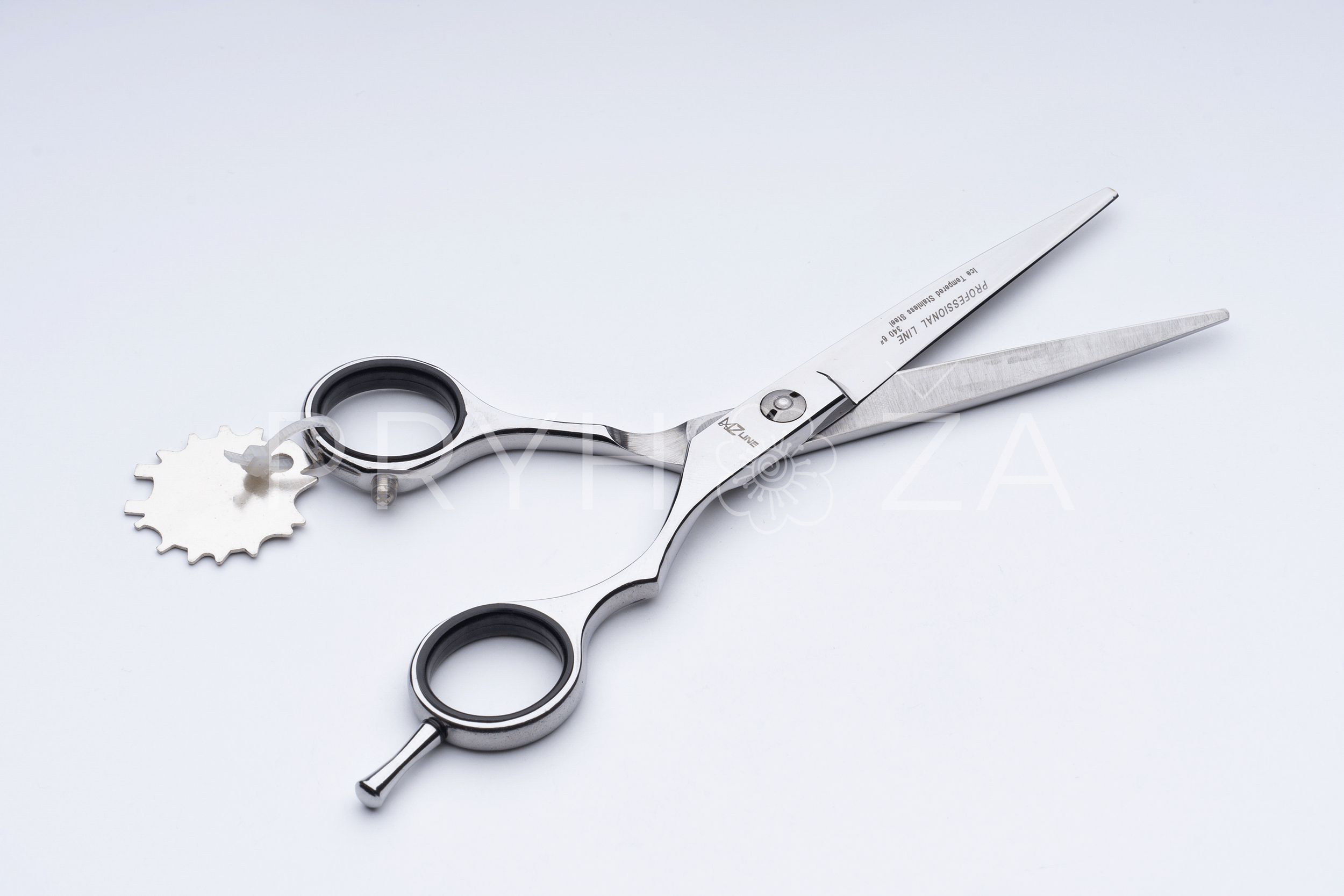 340/6" Ножницы парикмахерские прямые Mertz