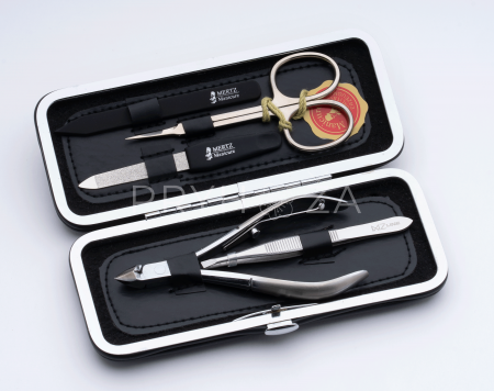 7001N Набор маникюрный Mertz 5 пр