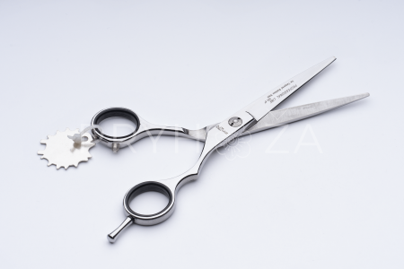 340/6" Ножницы парикмахерские прямые Mertz