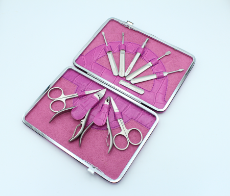 6024Р Набор маникюрный Mertz 10 пр